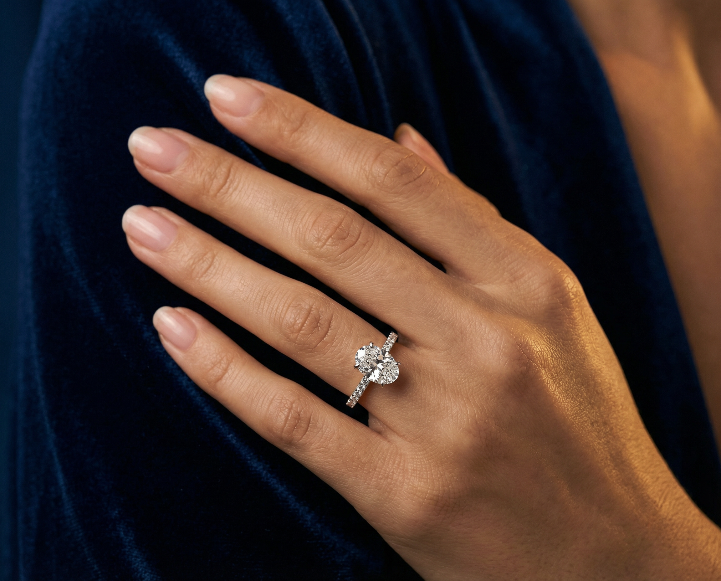 Oval Cut Diamond Engagement Rings