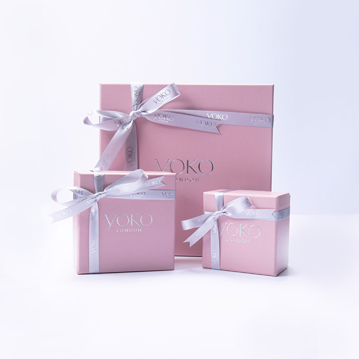 18K White Gold Freshwater Pearl & Diamond Stud Earrings