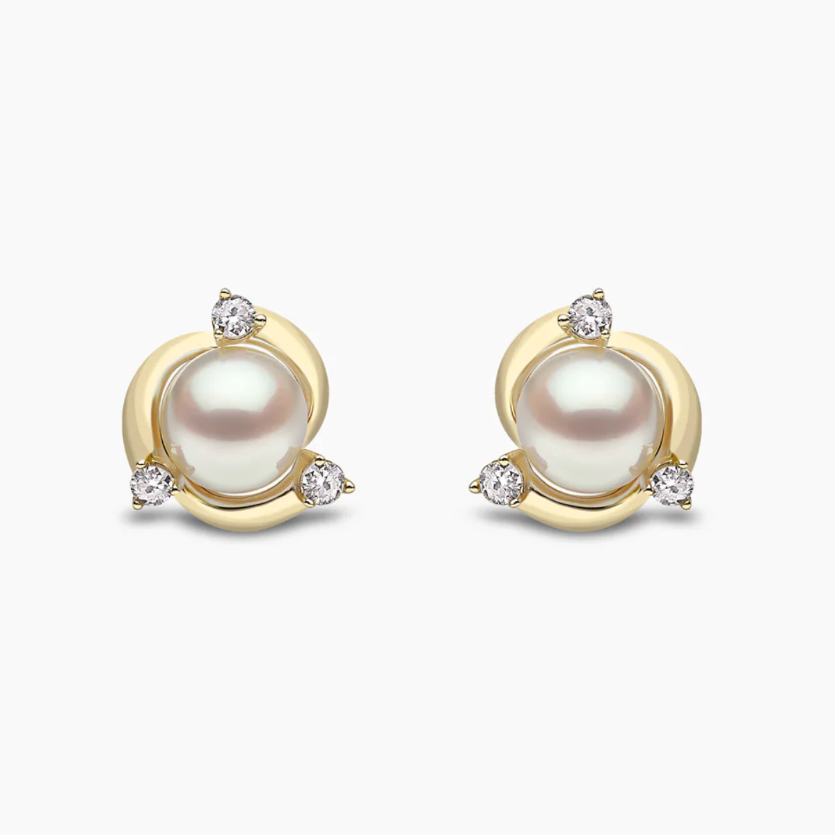 Trend 18K Gold Freshwater Pearl & Round Diamond Stud Earrings