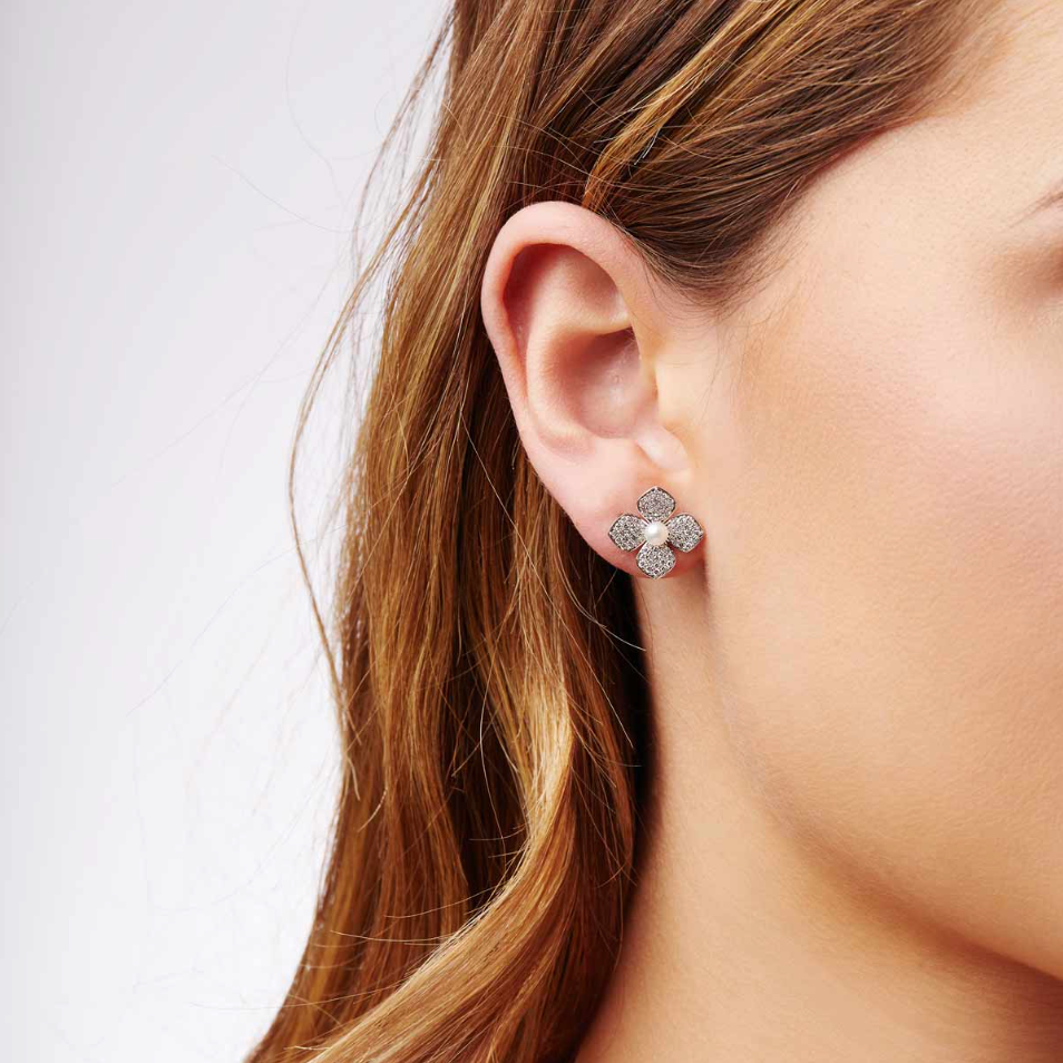 Petal 18K Gold Pearl & Pavé Diamond Signature Earrings