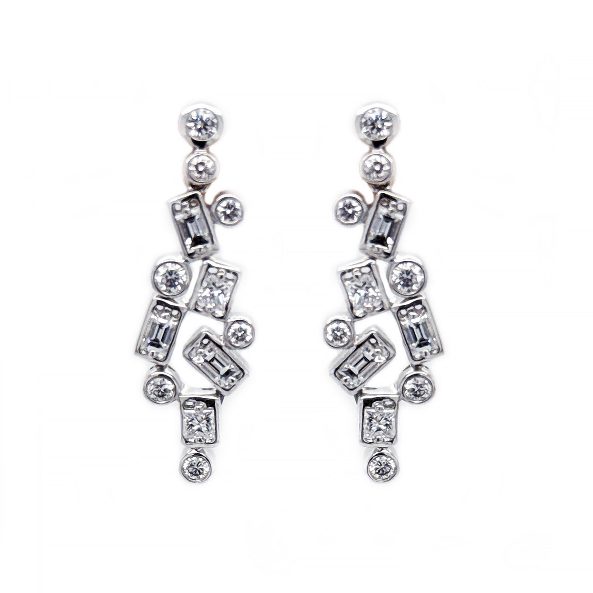 18K White Gold Diamond Drop Earrings