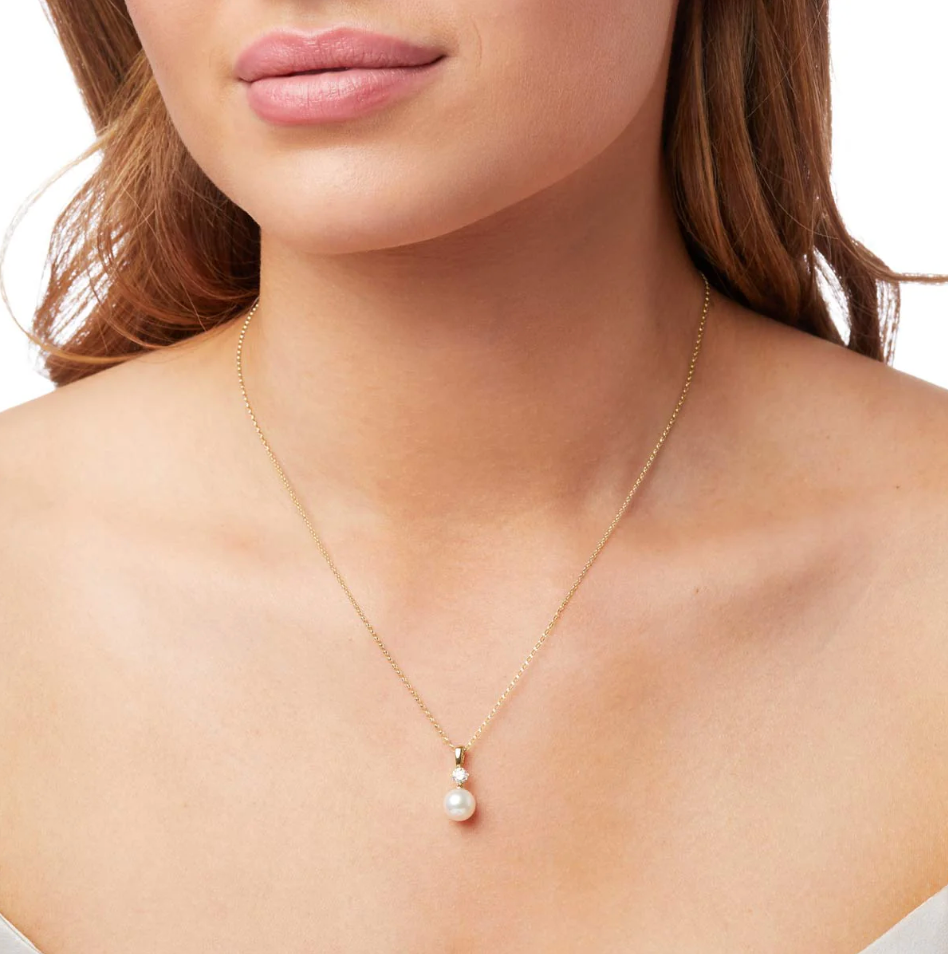 Classic 18K Gold Akoya Pearl & 0.20ct Diamond Pendant